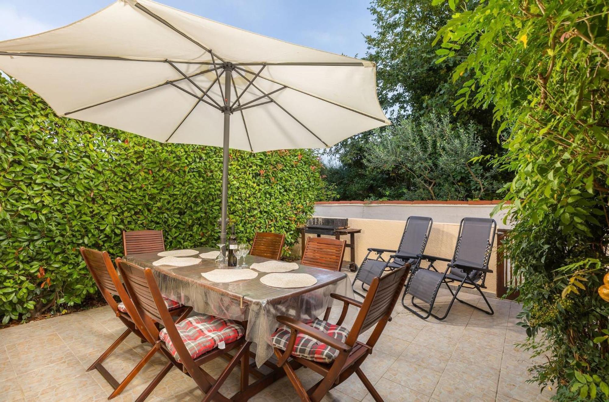 Apartment Buneta With Relaxing Outdoor Area Ližnjan 외부 사진